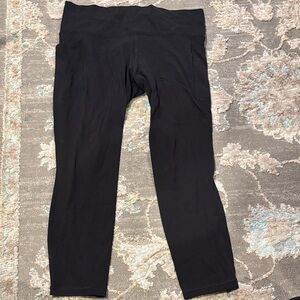 Athleta Salutation Stash 7/8 Black Leggings